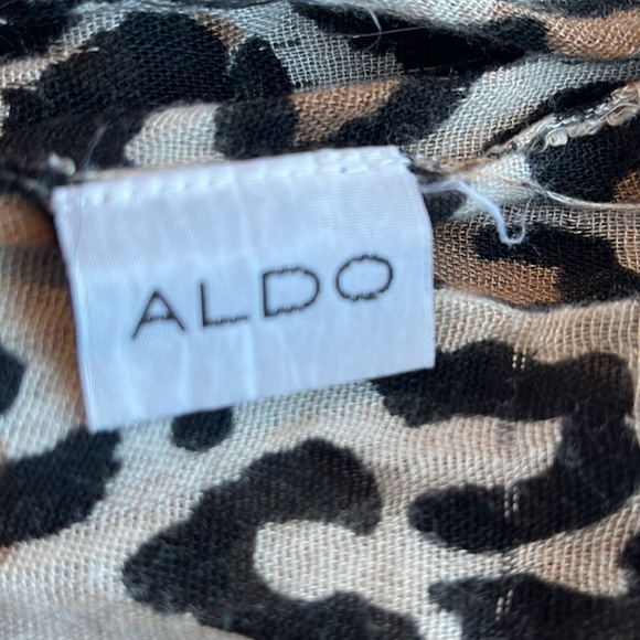 Aldo cheetah print scarf - Picture 3 of 4